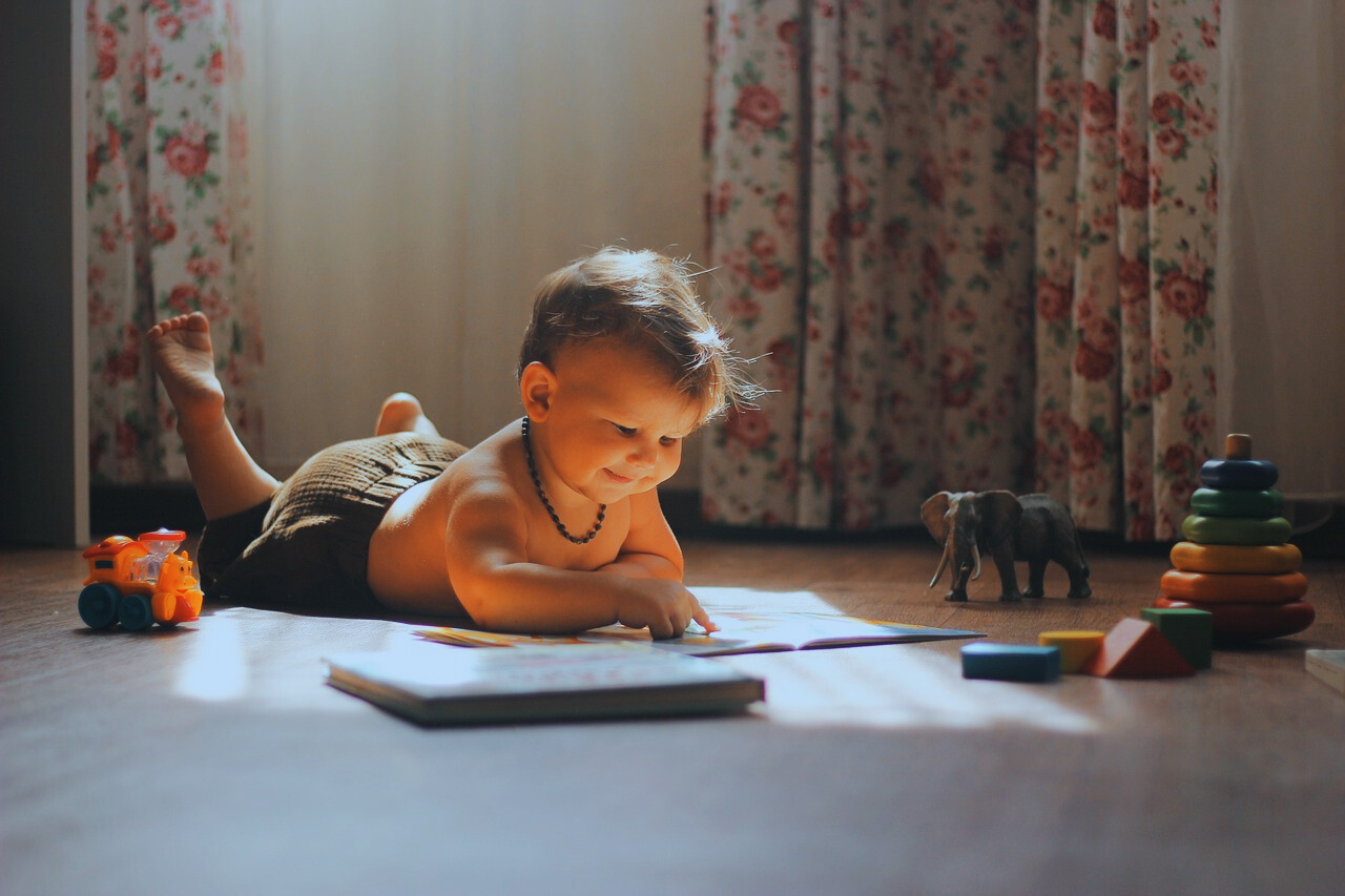 a kid playing
